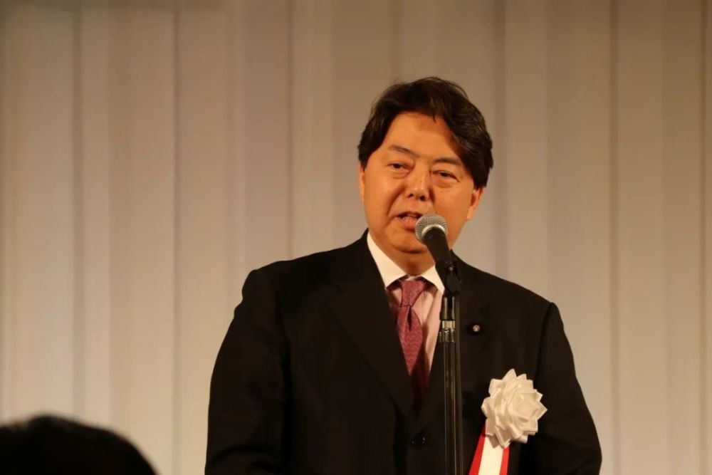 �ձ�������������һ������������ֽ�ָ̨�����ձ������Ծ��Ĺ