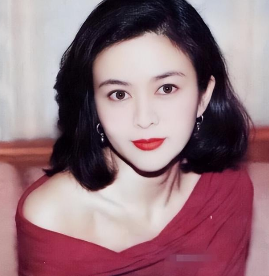 关之琳:背了那么多年高尔夫球的黑锅,终于被刘銮雄给澄清了最新消息