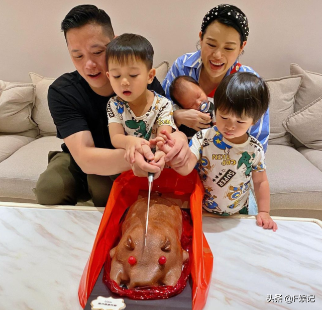 夫妻俩互相示爱！胡杏儿老公晒家庭六年前后变化照庆祝结婚6周年