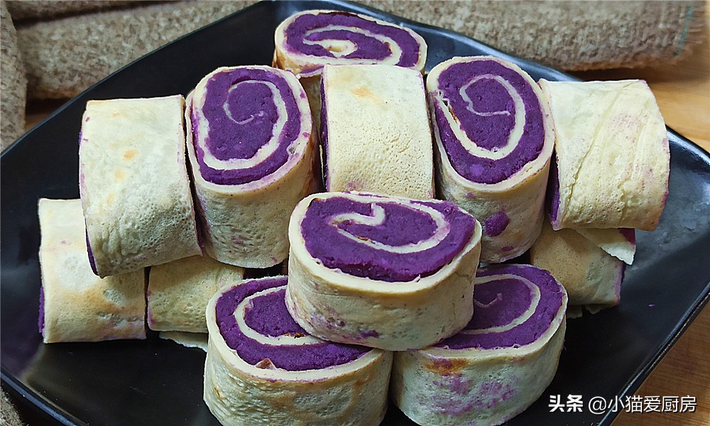 【紫薯鸡蛋饼卷】做法步骤图 味道香甜软绵 两盘都不够