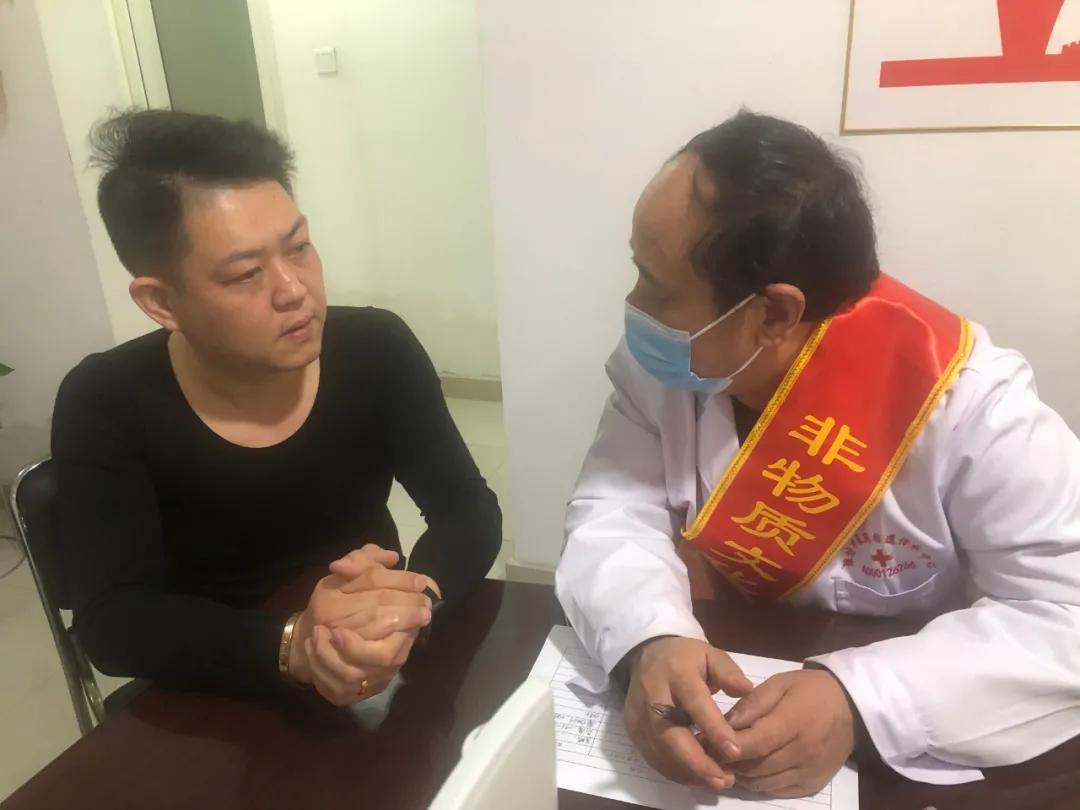 潍坊中医药非遗传承中心专家团中经世纪城社区义诊成功举办