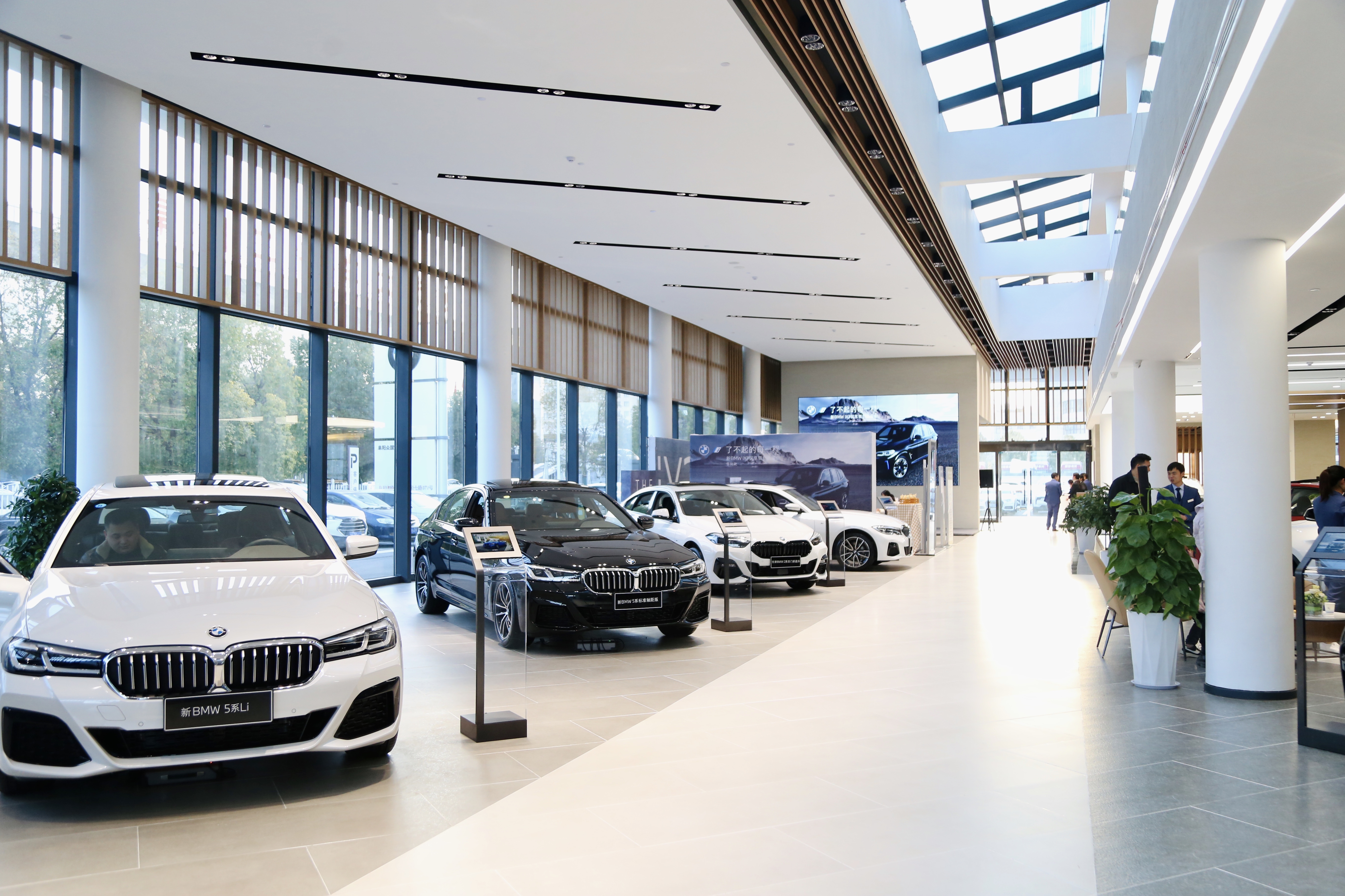 皖北地區獨家BMW領創4S中心，給阜陽客戶帶來更奢華舒適體驗