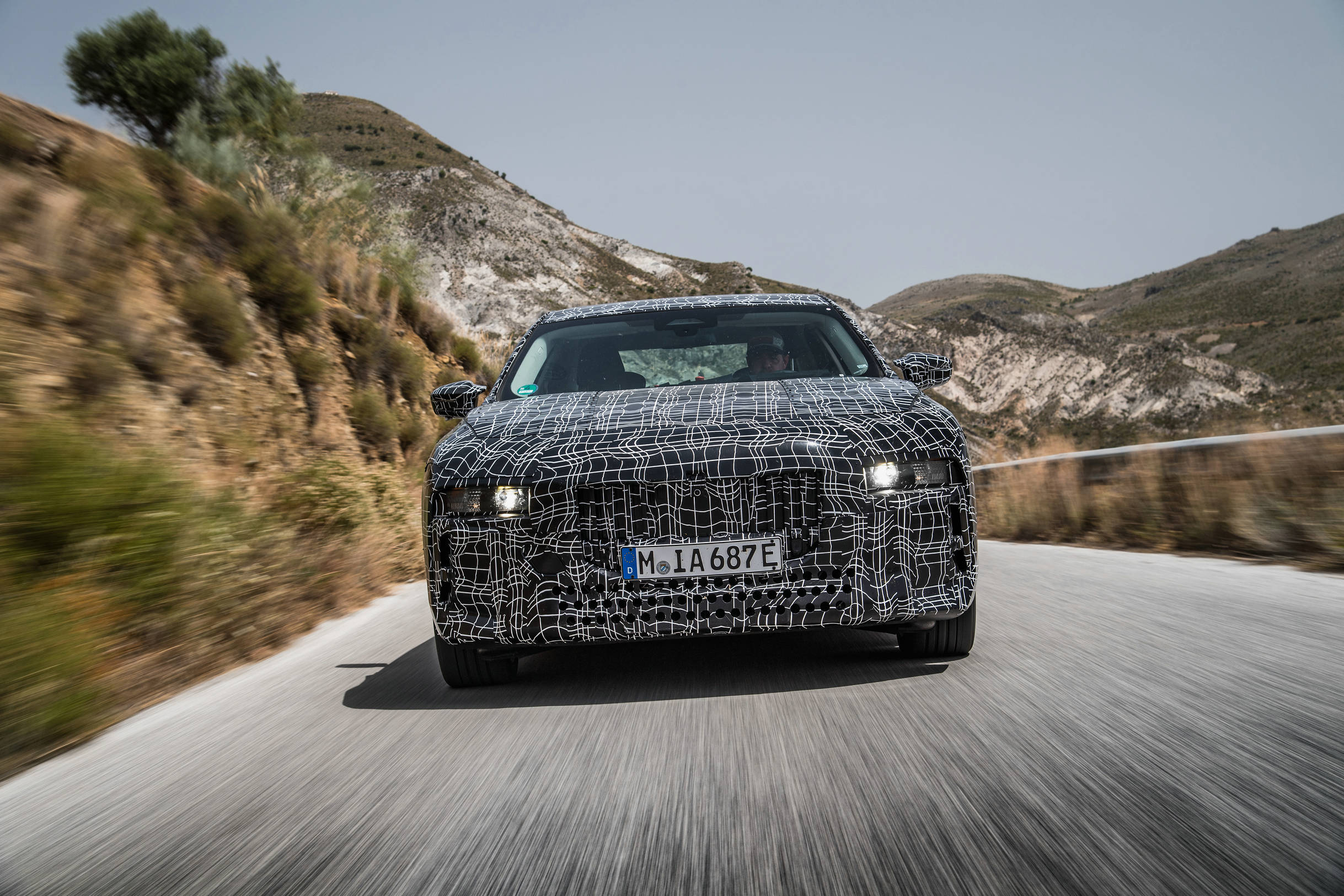 商业成功 | 全新一代BMW7系纯电动车型全球范围内进行极端高温测试