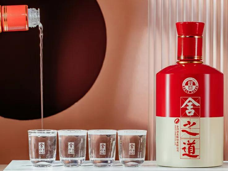今年春节送什么酒好（春节送礼选什么酒）