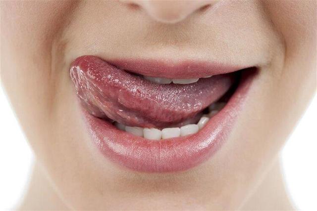 舌下青筋是怎么一回事？怎样的才是正常的？本文解说