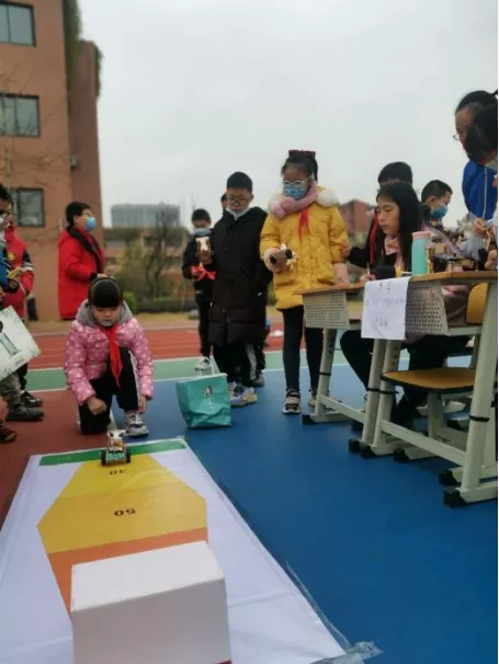 2021年成都市青少年机器人竞赛“物流之星”中和小学分赛场