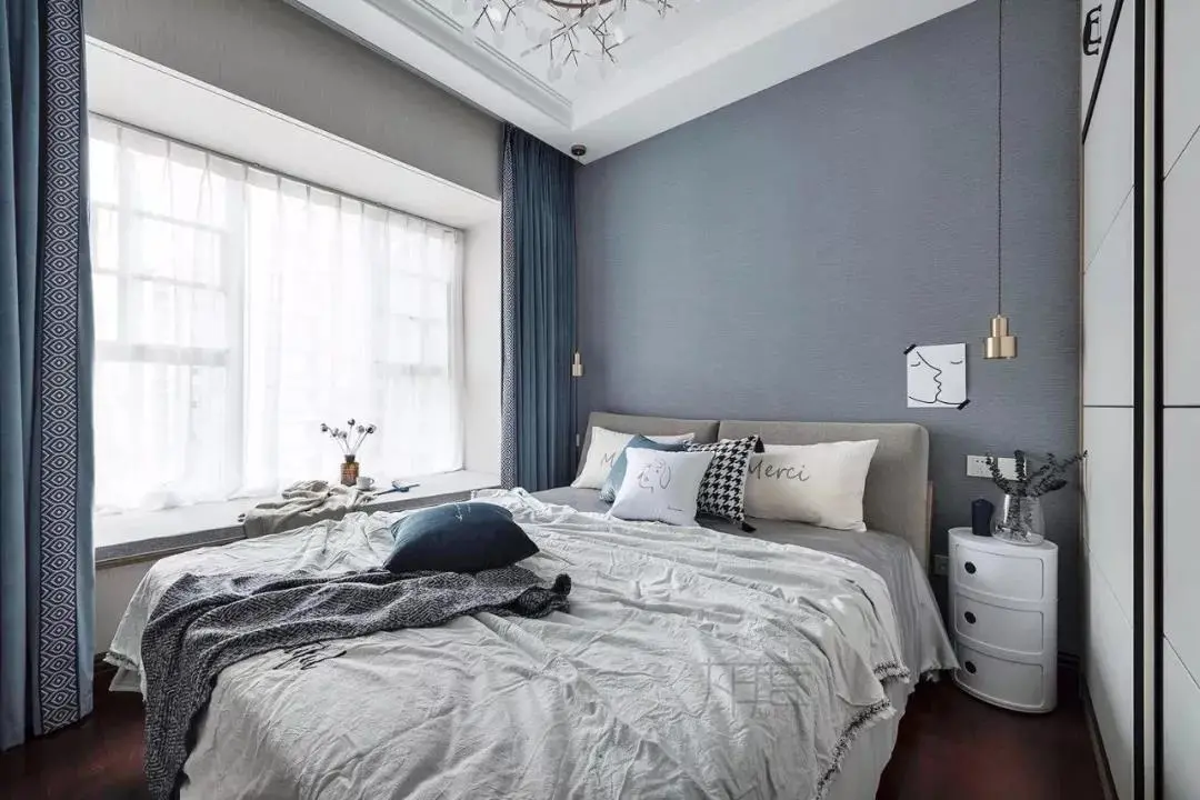 卧室简单一些，住着才够惬意