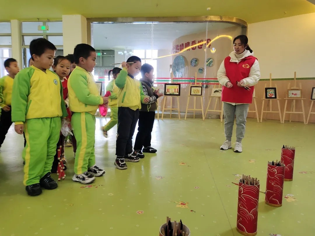 浓情中国年 欢喜逛庙会：宁阳县文庙中心幼儿园举办新年庙会活动