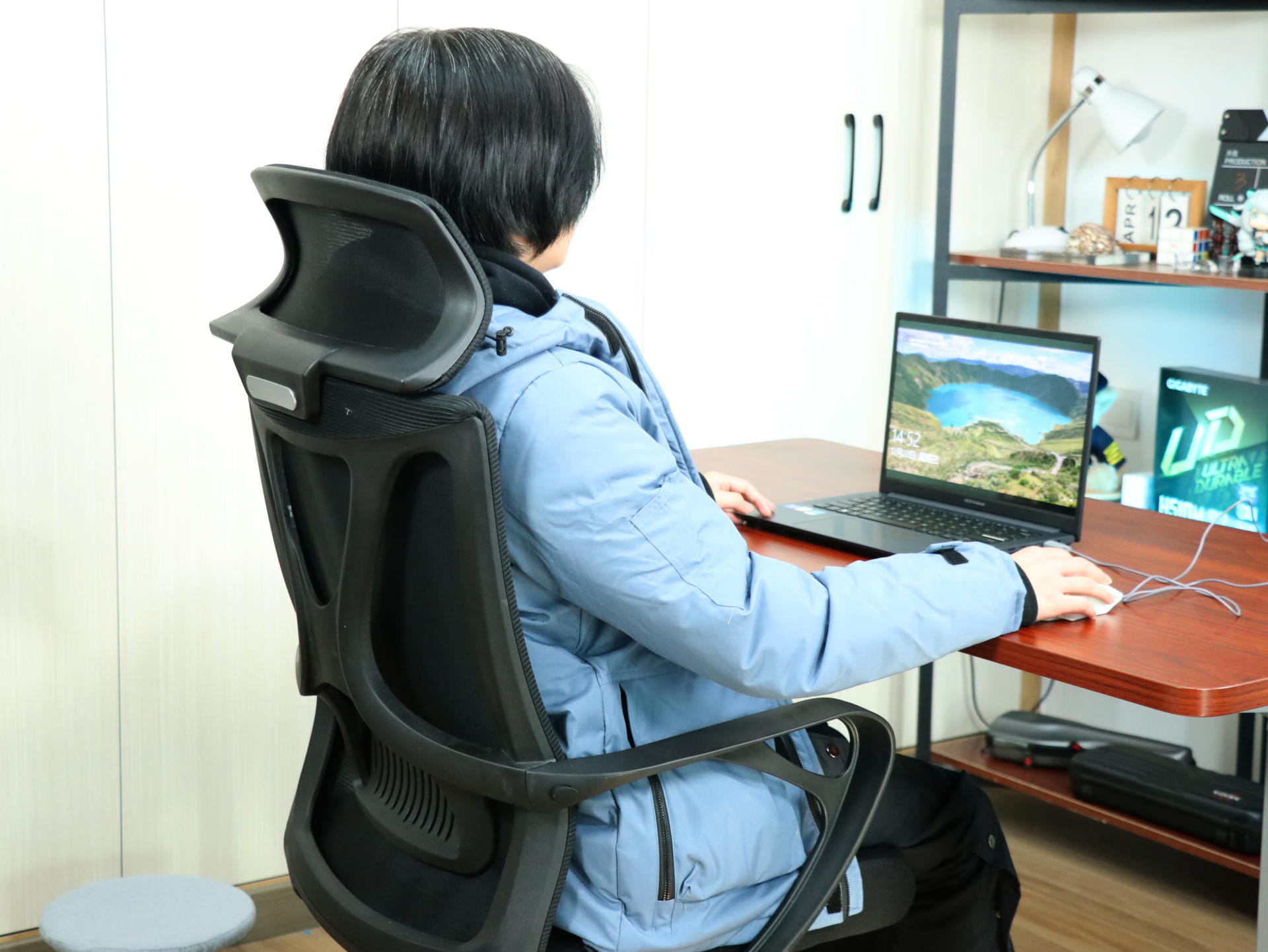宝华贝轩职员椅J156A实测：人体工学设计出色，细节体验让人满意