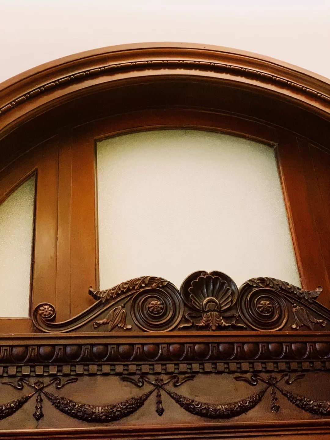 民国老银行与现代文明完美融合，星巴克玩出新高度