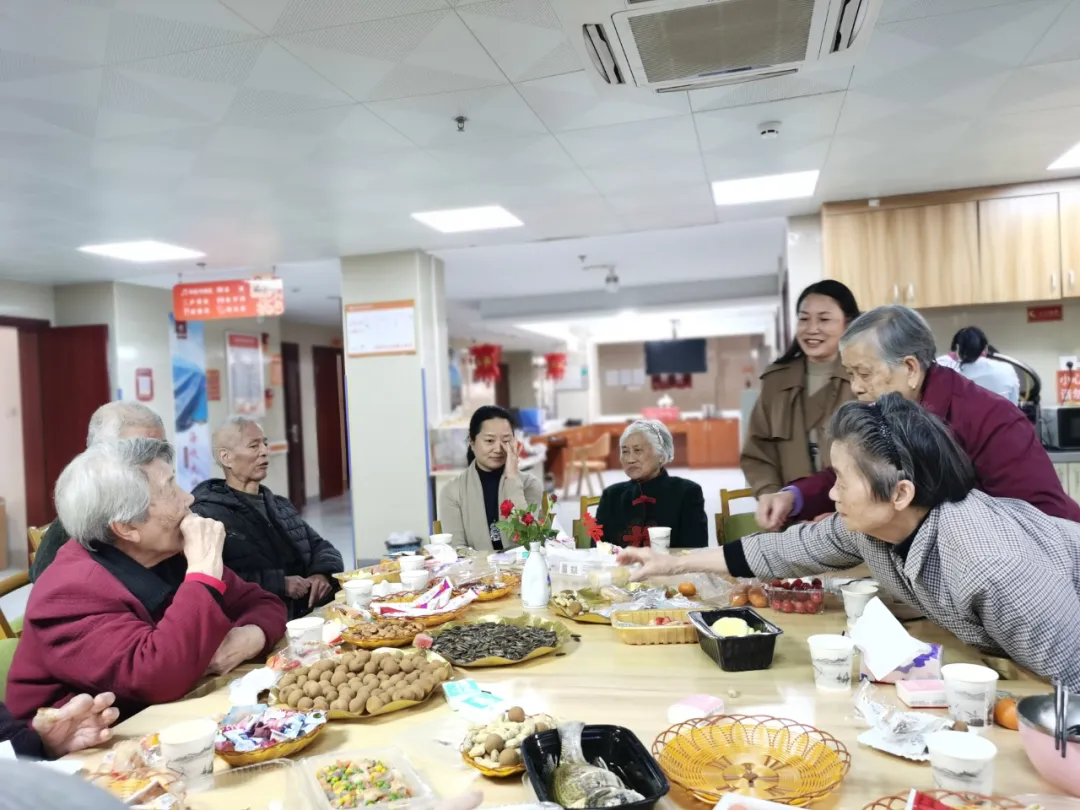 宋奶奶84岁生日会，幸福尽在不言中