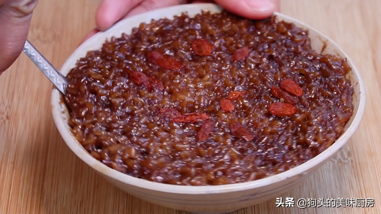 糯米拿碗一扣，香甜又软糯，女孩子要多吃，暖身又暖胃，营养好吃