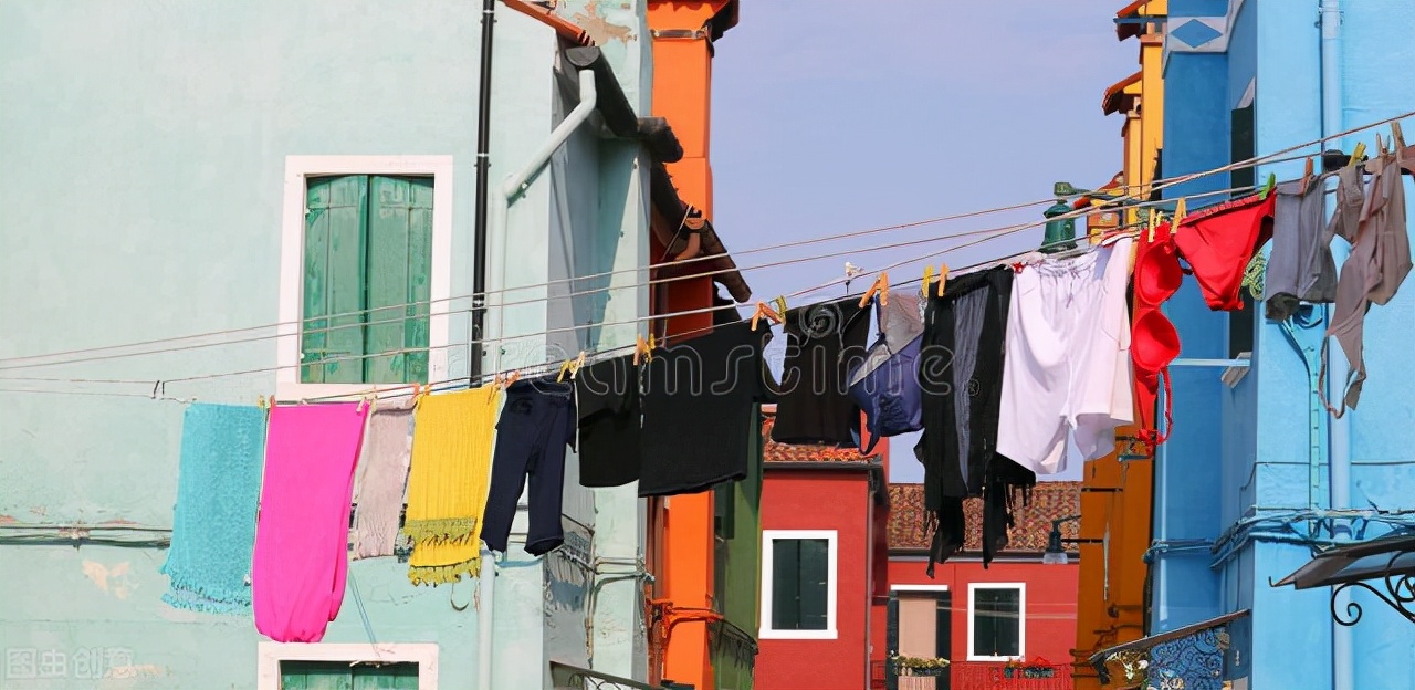 内裤人人都在穿，想不到却脏得这么离谱！医生直言：女性更要勤换