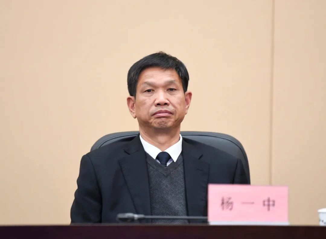 市五届人大常委会举行第五十次会议