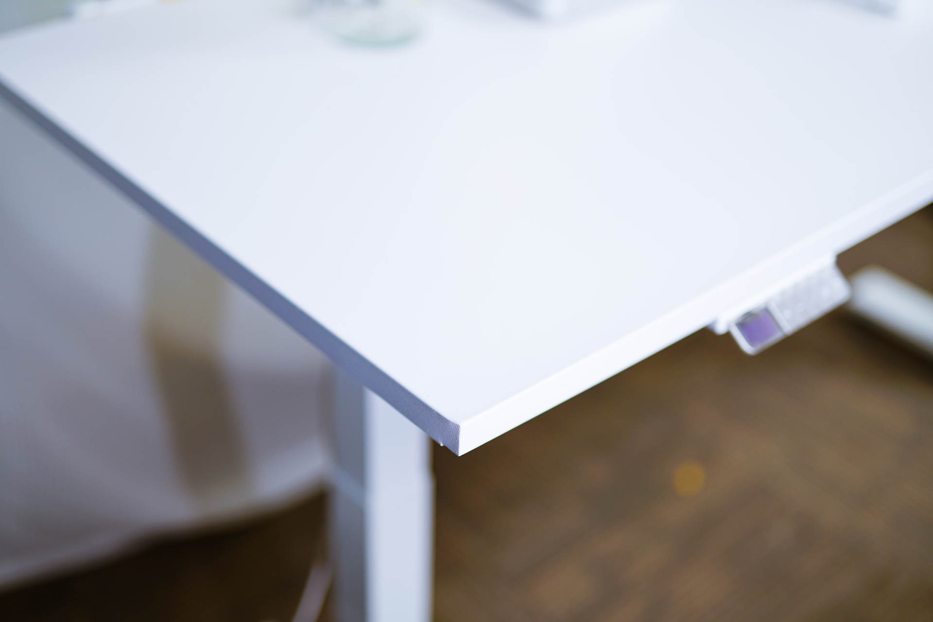 你还没用升降桌么？这款桌子亲测好用