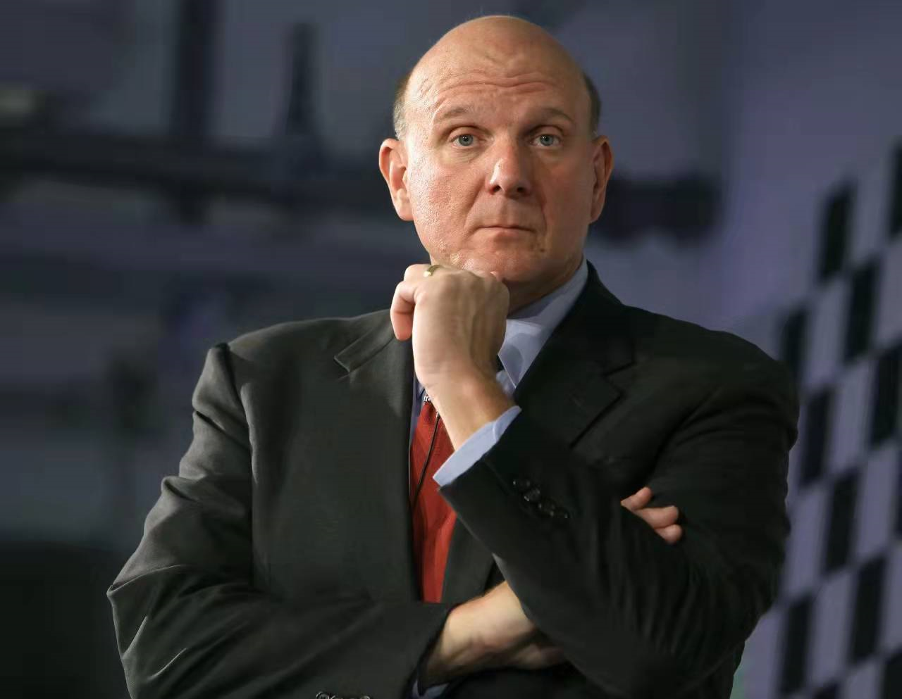 史蒂夫·鲍尔默微软股份(鲍尔默2021年身价)_04447排行网