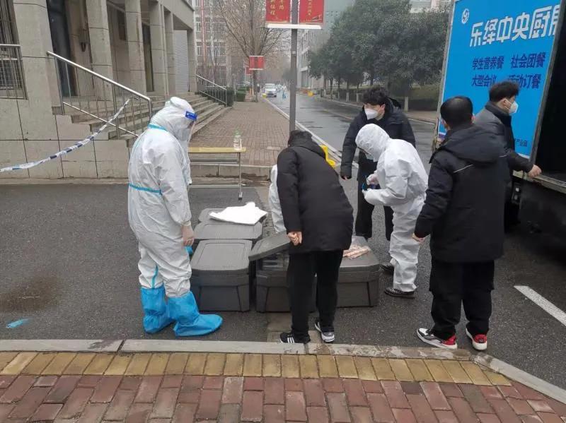 今日腊八，汤阴县法院干警这样度过……