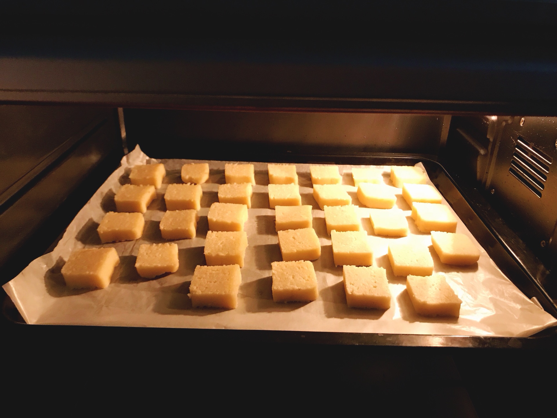 自制健康小甜点，咸香酥脆的咸味饼干，厨房小白也能做