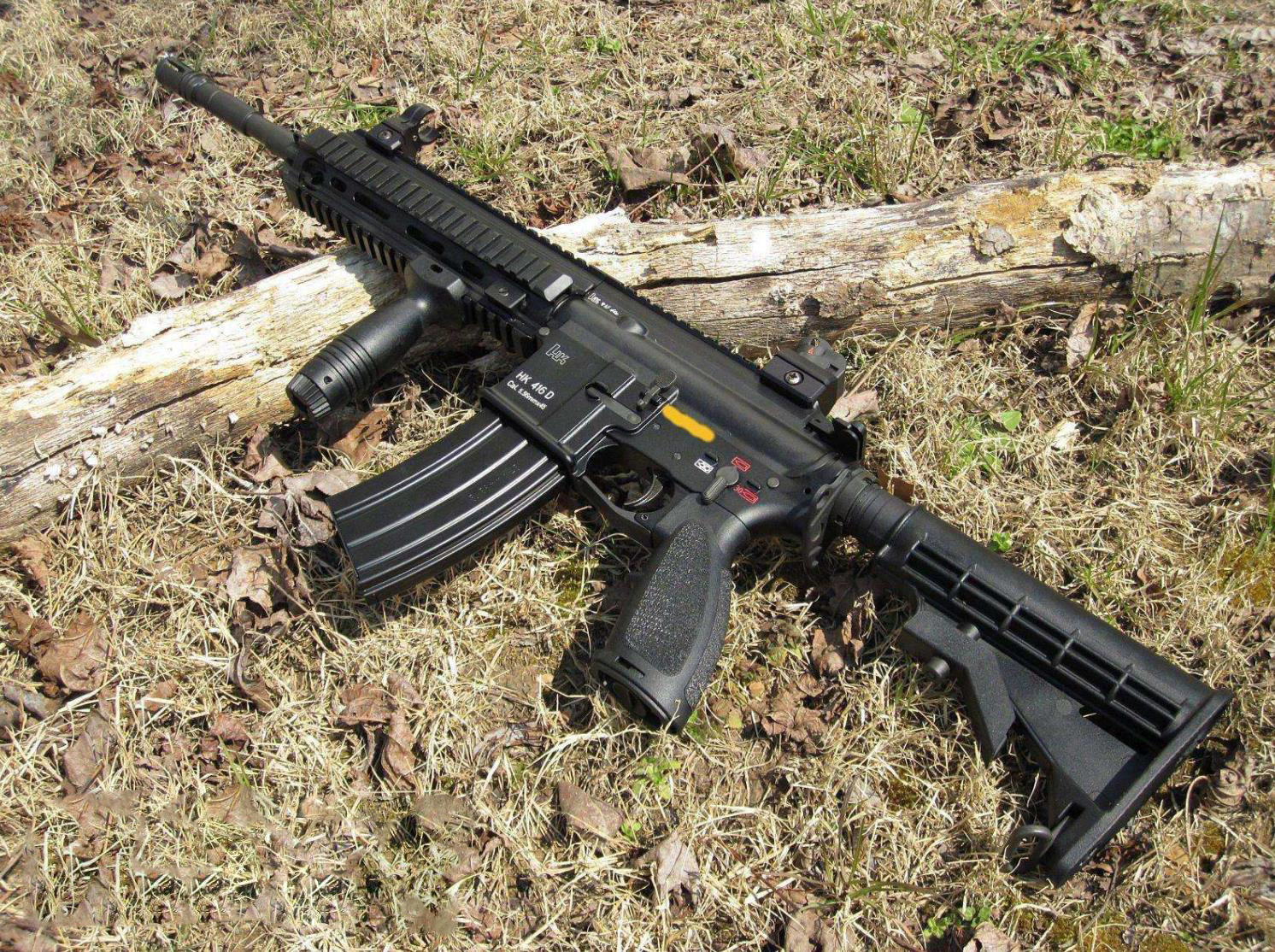 �����Ĳ�ǹ����ʷ�����ݷ�ǹ������˨���ֵ��ִ��Զ�����