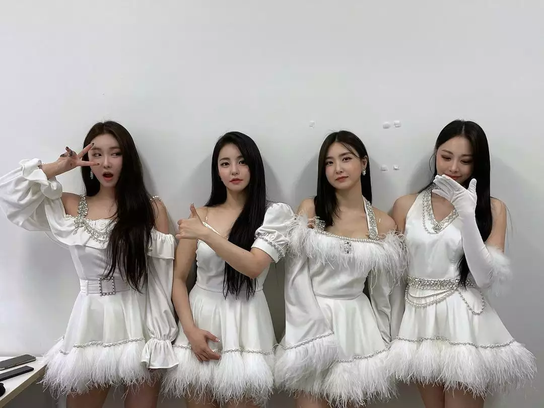 Brave Girls登上2021MAMA!落泪表示:我们原本今年决定解散