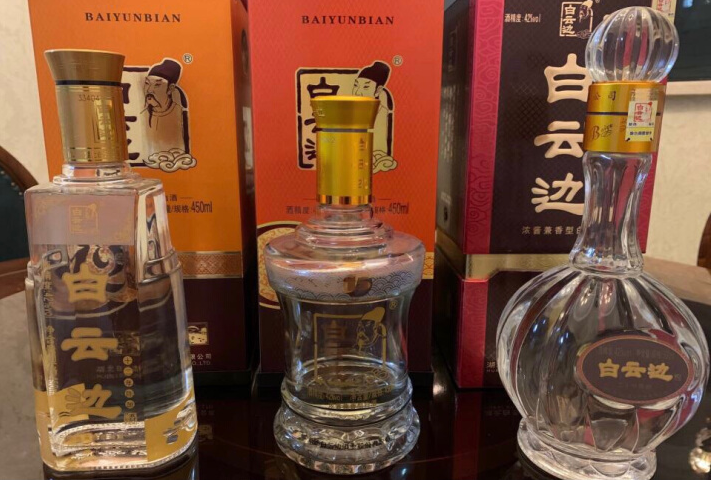 春节买什么酒送礼（今年春节送什么酒好）