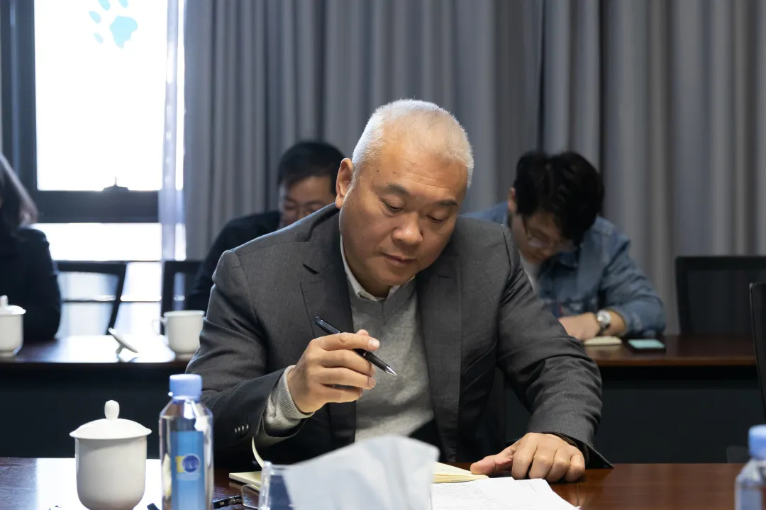 倾听心声,共话发展,今日温肯举行研究生新年座谈会