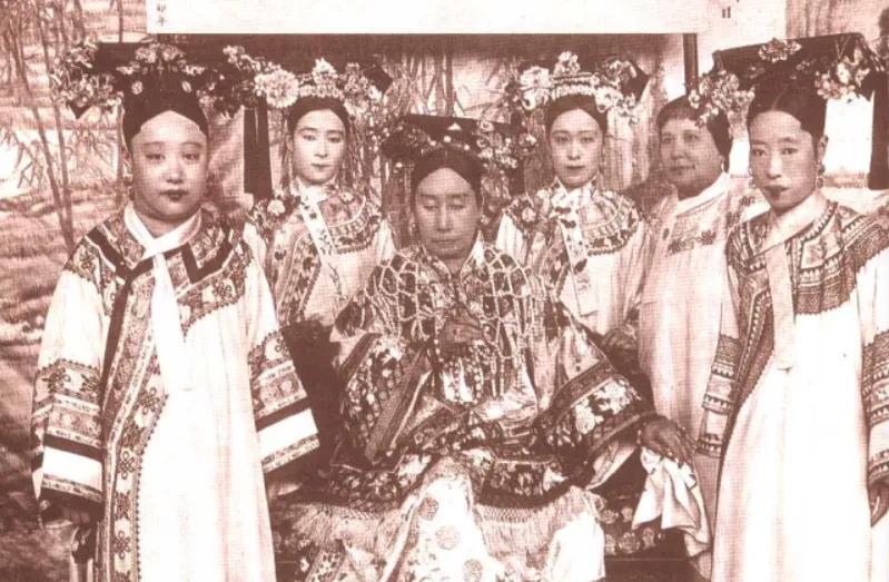 清朝的妃子真的很醜嗎？是什麼掩藏了她們的顔值？