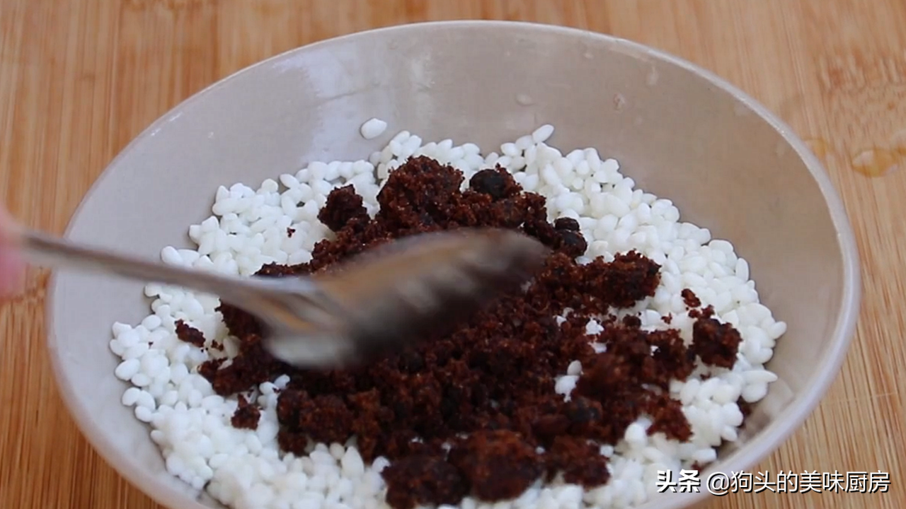 糯米拿碗一扣，香甜又软糯，女孩子要多吃，暖身又暖胃，营养好吃