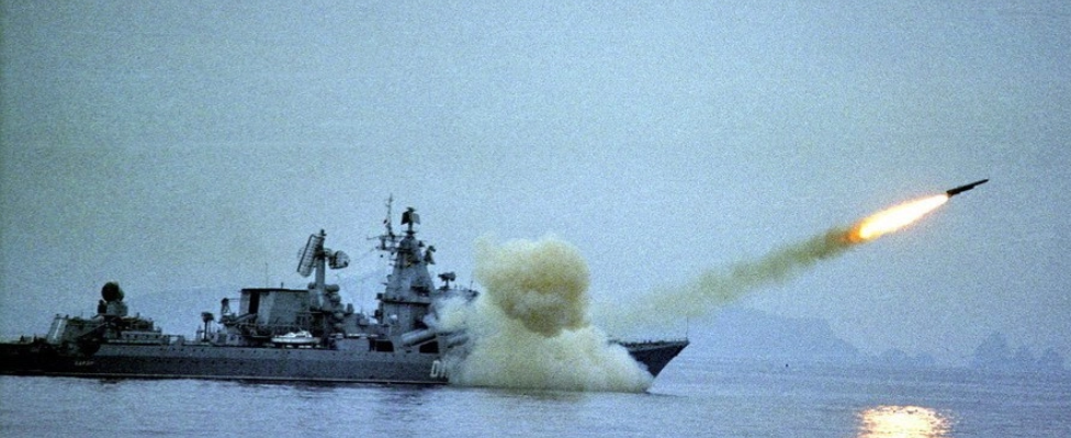 �й���ǰ����ĸ���������������������������ڽ�����ʵ�ֳ�Խ