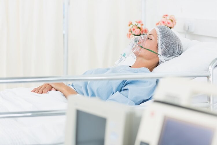 姚贝娜查出乳腺癌时是早期，经过化疗已经痊愈，为何人还是没了？