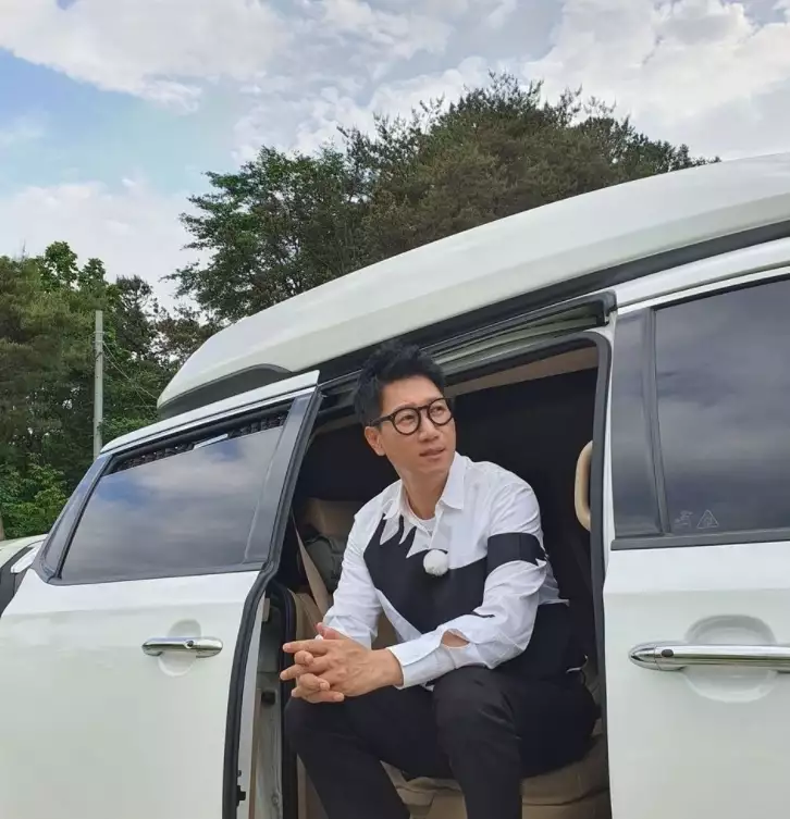 《RM》池锡辰和细胞们的一天!刘在石:我操纵了他很长时间