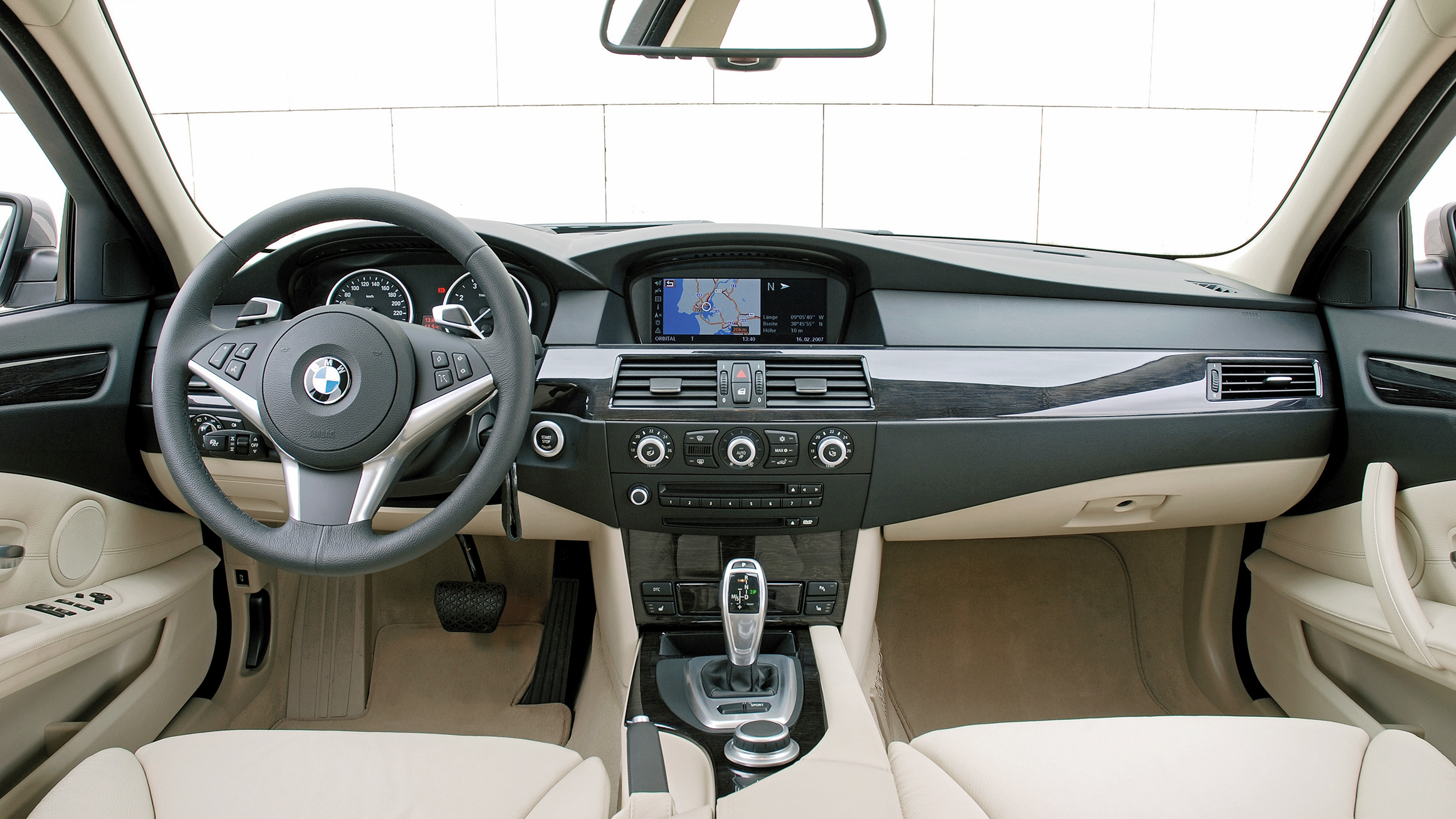 最美宝马5系,如今只卖5万块