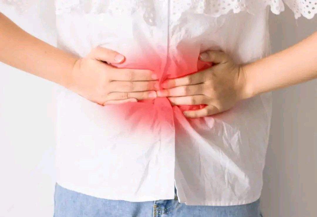 大便“前头干硬，后边软稠”，意味着啥？3种原因你可能没注意到