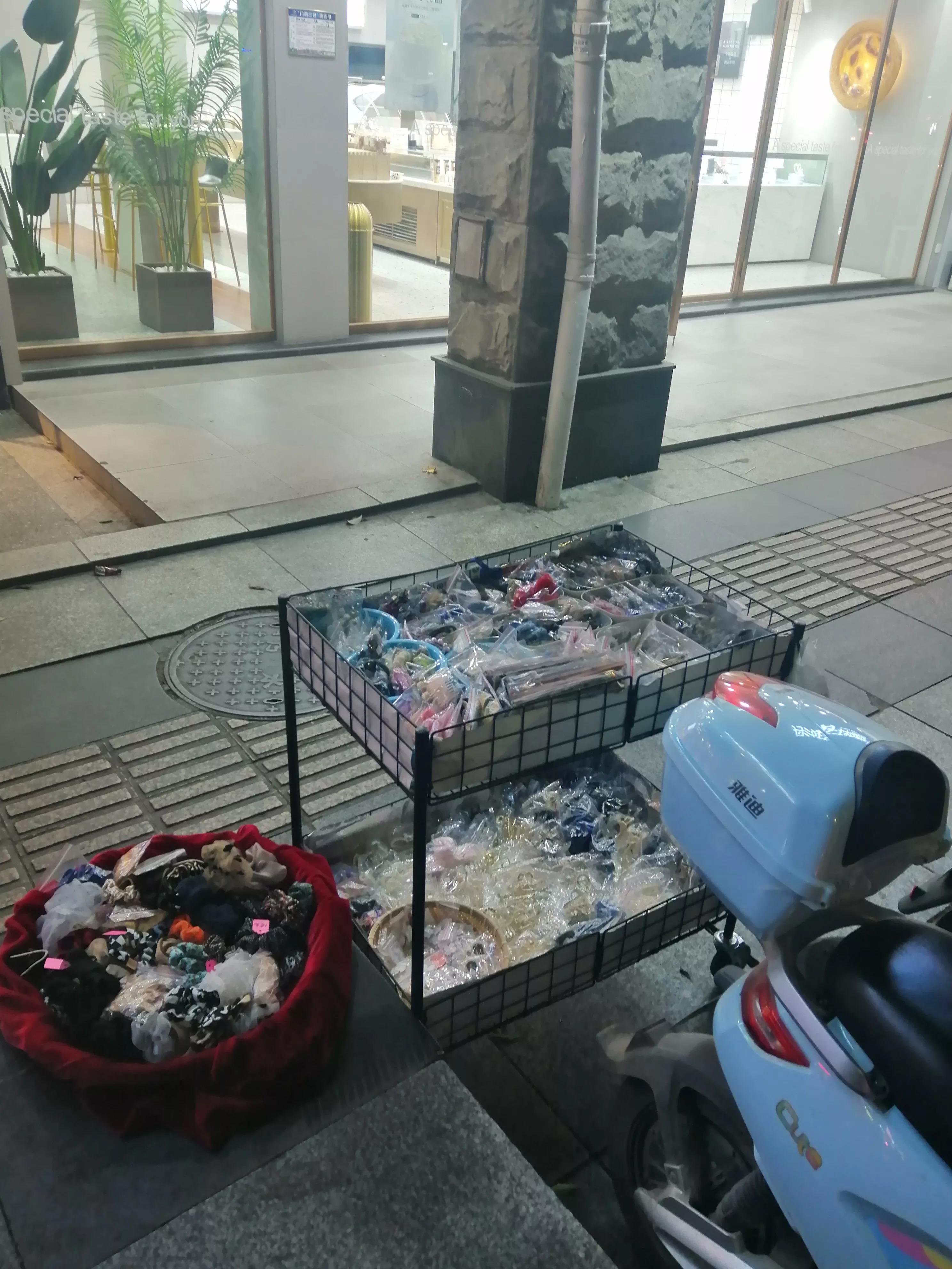 命运多舛的我改回原来的名字，请叫我曾蓝蝶
