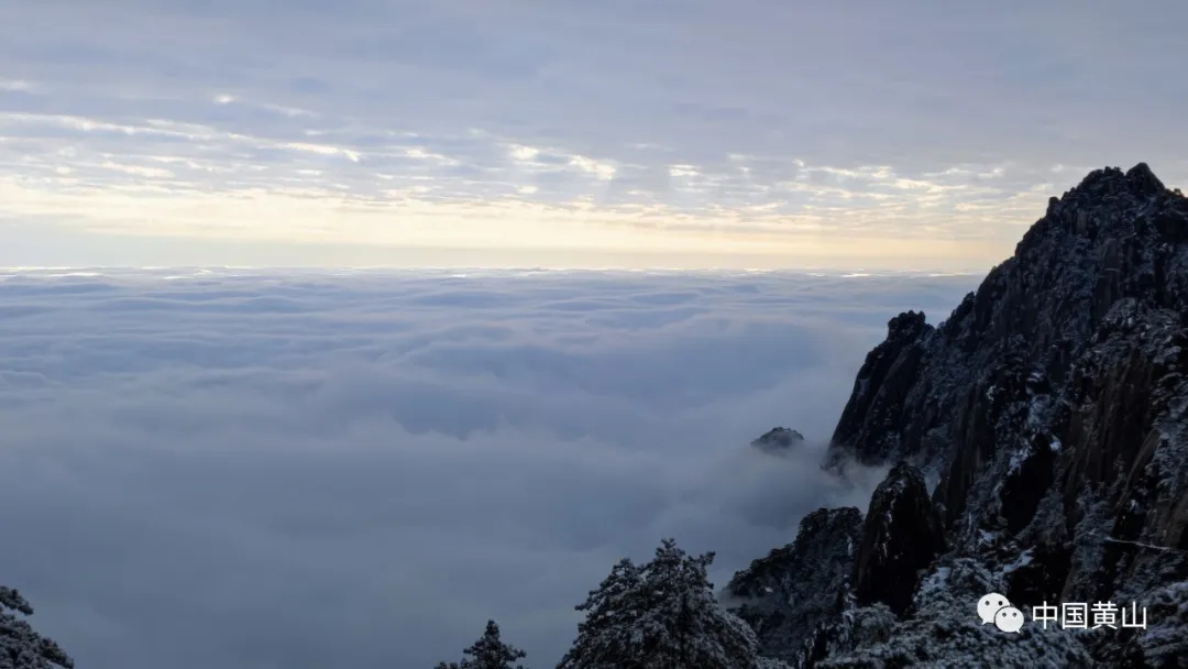 黄山雪后初霁,日出云海齐现美如仙境