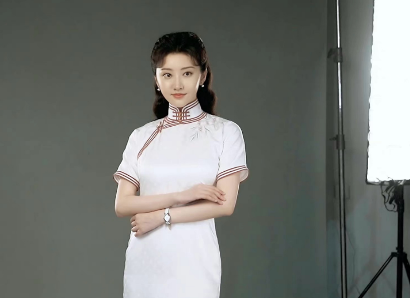 景甜才是真正的性感炸弹?给我把旗袍焊死