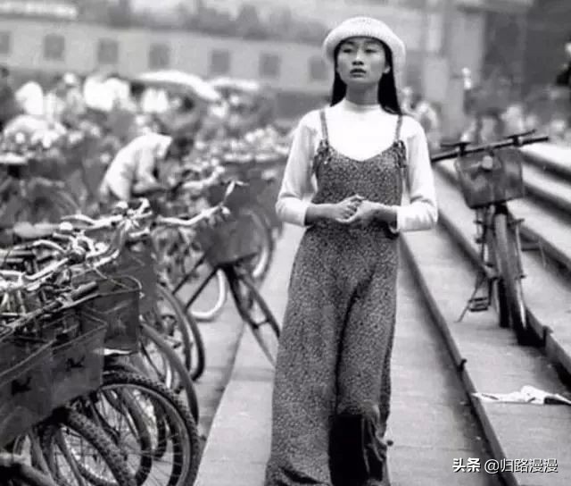90年代中国老照片：街拍时尚美女