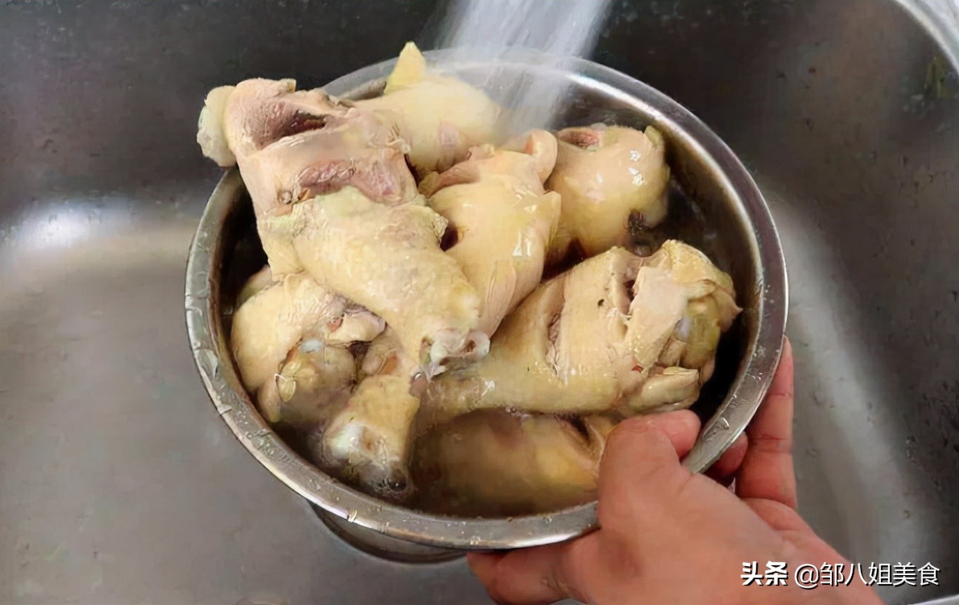 卤味怎么做？教你一个“万能卤汁”，想卤啥都行，味道好极了