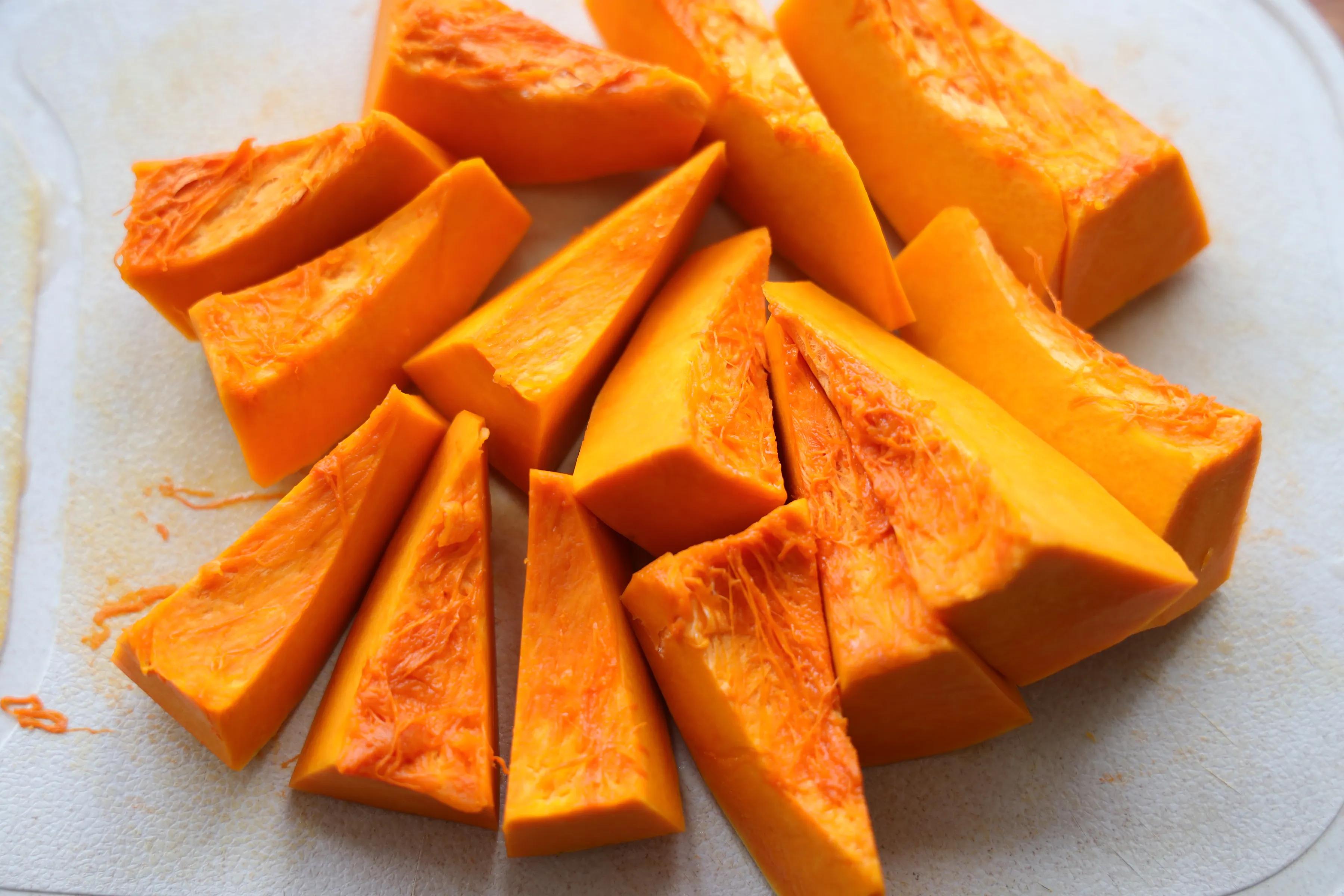 2块钱的南瓜，简单做成一道抢手的年夜饭，上桌太受欢迎了