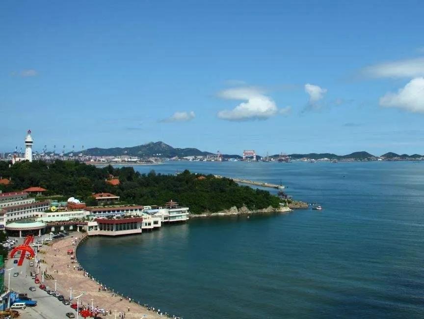 以“三湾一口”生态整治为重点，建设海洋生态文明
