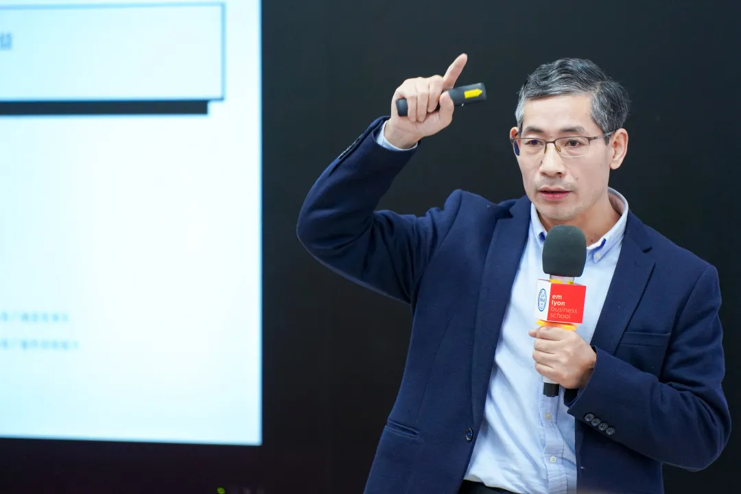 上外-里昂金融双学位MBA职业发展论坛暨企业导师见面会成功举行