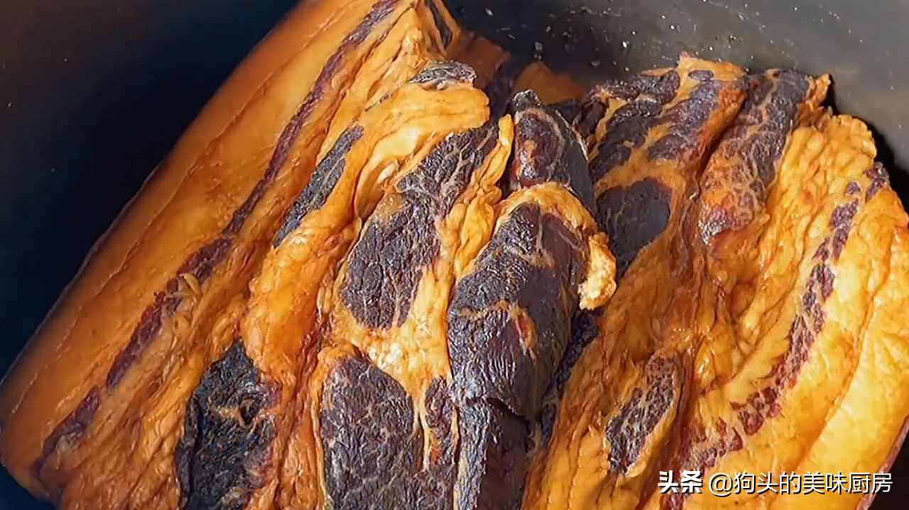 猪肉泡在生抽里2天，味道比腊肉还香，老公夸厨艺好，全家都爱吃