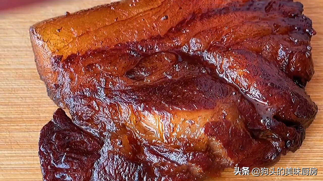猪肉泡在生抽里2天，味道比腊肉还香，老公夸厨艺好，全家都爱吃