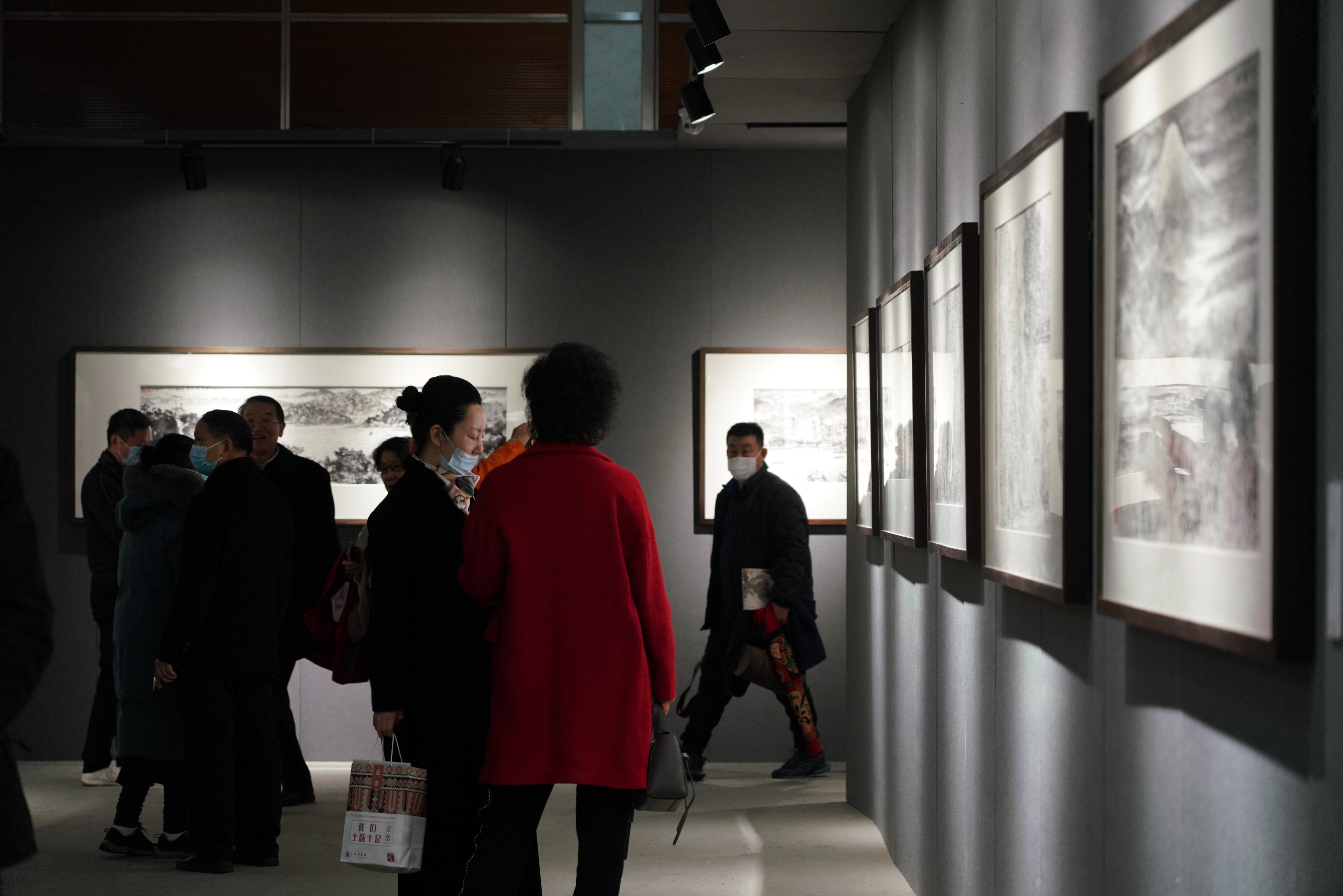 李家山水三代艺术家对景创作展在北京荣宝斋隆重开幕