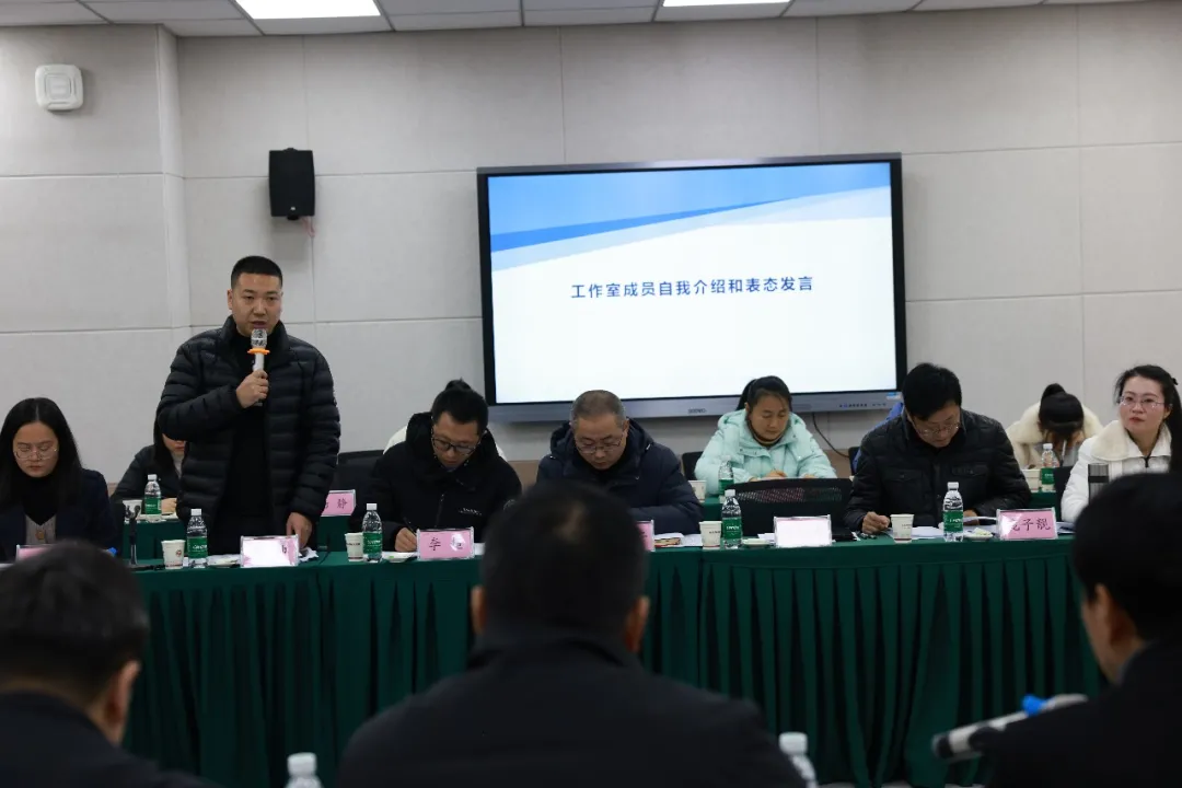 天府新区职业学校丨乘风破浪正当时 不待扬鞭自奋蹄