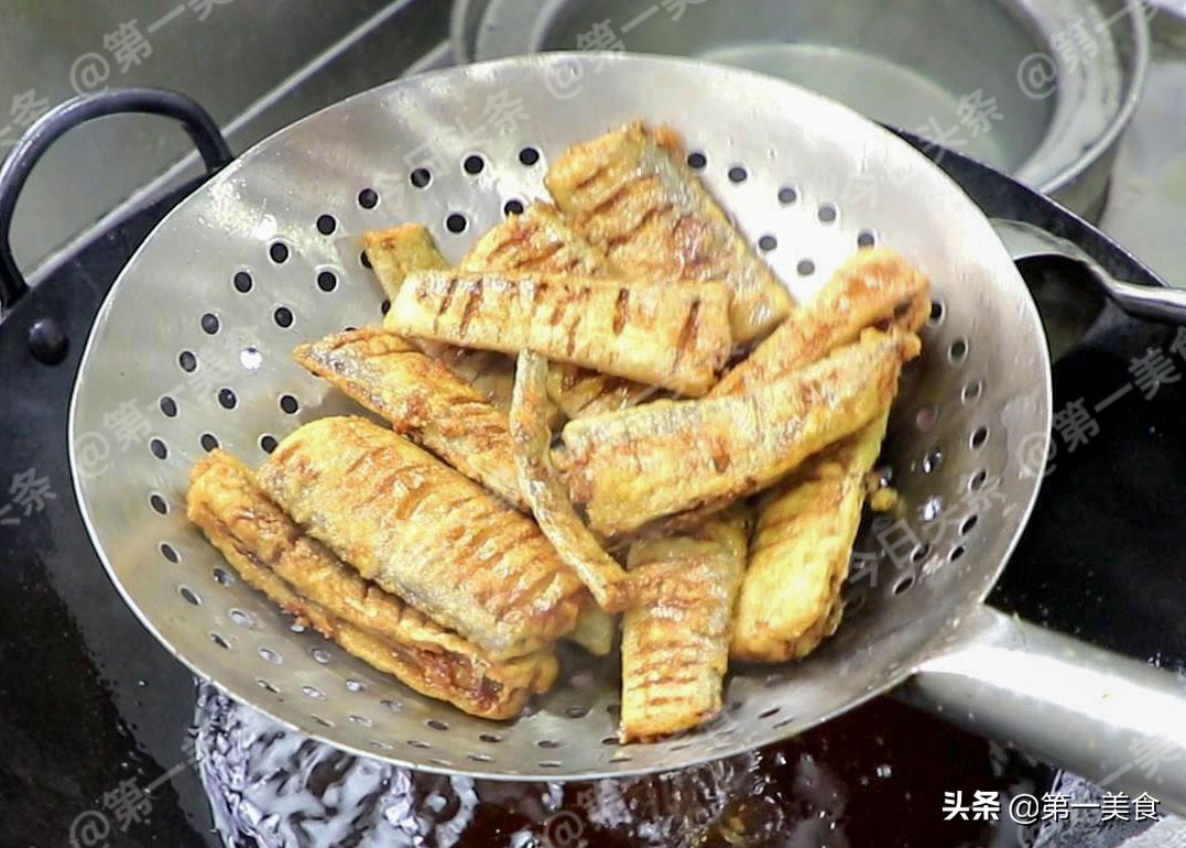 快过年了，手把手教你炸年货，6种做法，学会多备点，烩菜吃真香
