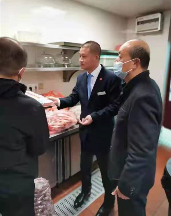 确保群众食品安全 武汉市黄陂区春节前对餐饮行业进行双随机抽查