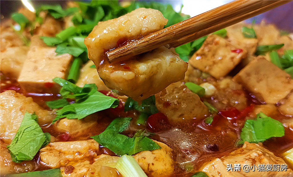 图片[2]-豆腐烧鲢鱼的家常做法 鱼肉鲜嫩入味 比饭店的好吃 特别下饭-起舞食谱网