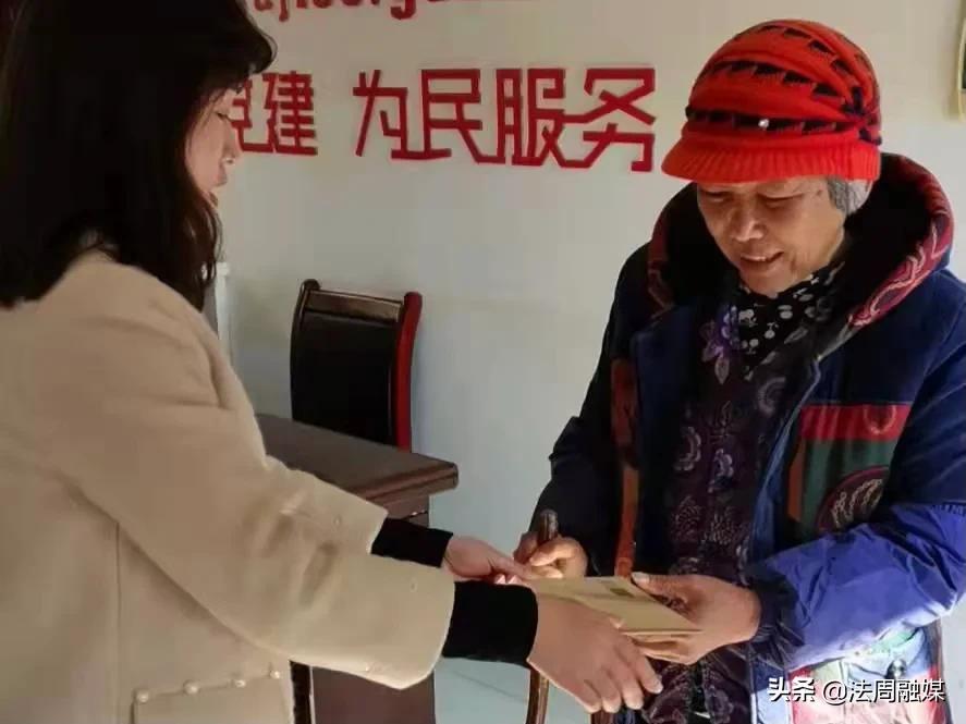 澧县妇联开展“出手吧姐姐 温暖2021”关爱困境母亲关爱慰问活动
