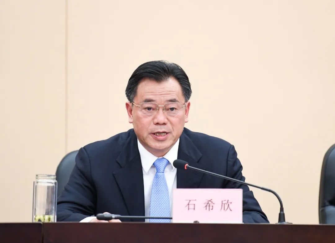 市五届人大常委会举行第五十次会议